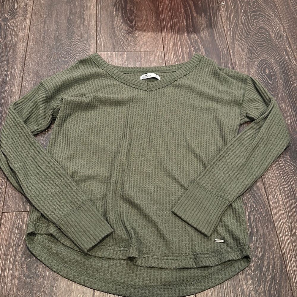 Olive green super soft waffle Hollister long sleeve